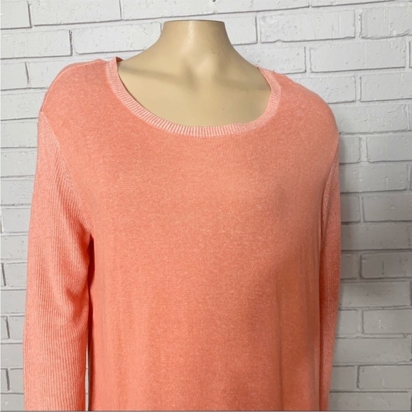 Two by Vince Camuto Women’s Peach Sweater - Picture 3 of 7